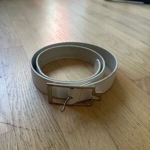 Jil Sander Cream Leather Belt – Minimalist Silver Buckle – Size 32 / 90